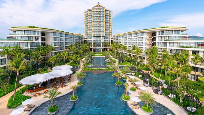 Intercontinental Phu Quoc Long Beach thoả sức sống ảo với hồ bơi vô cực